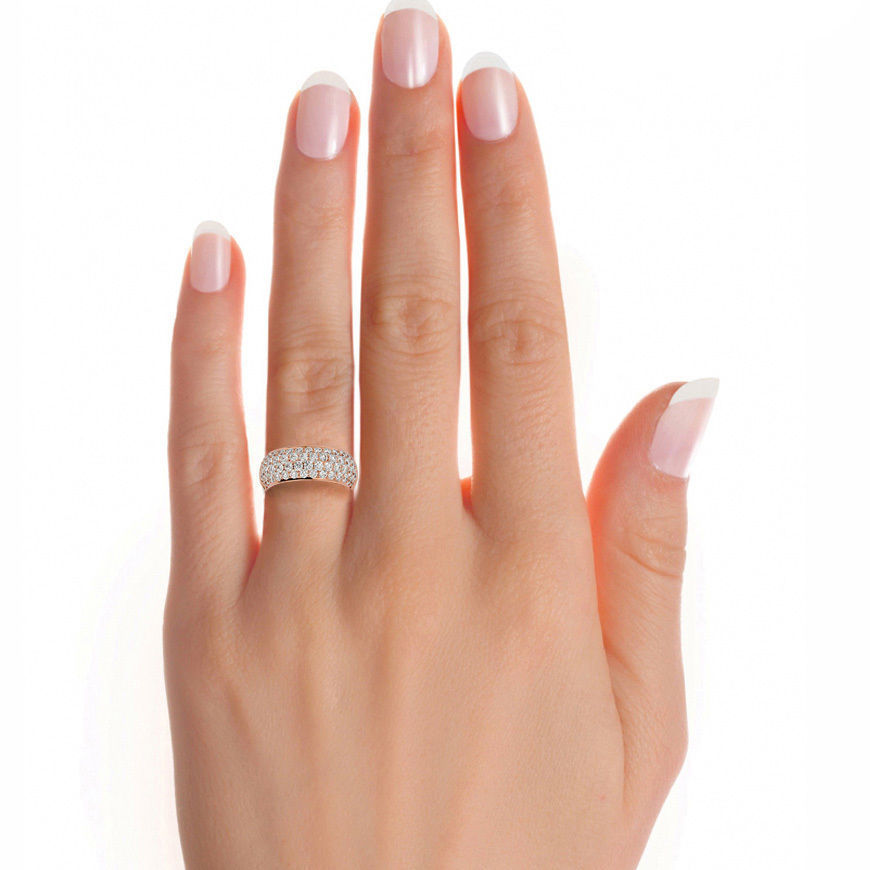 R043 Eternal Brilliance Band Lab-Grown Diamond Ring