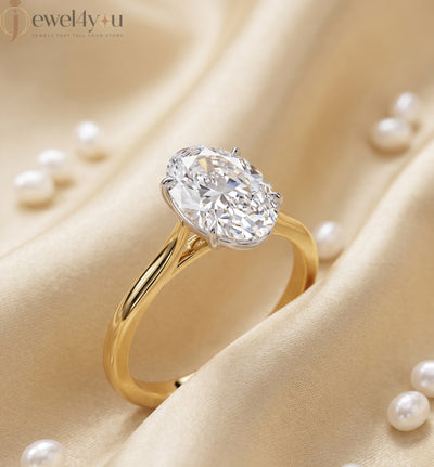 YELLOW GOLD OVAL-CUT LAB-GROWN DIAMOND RING 