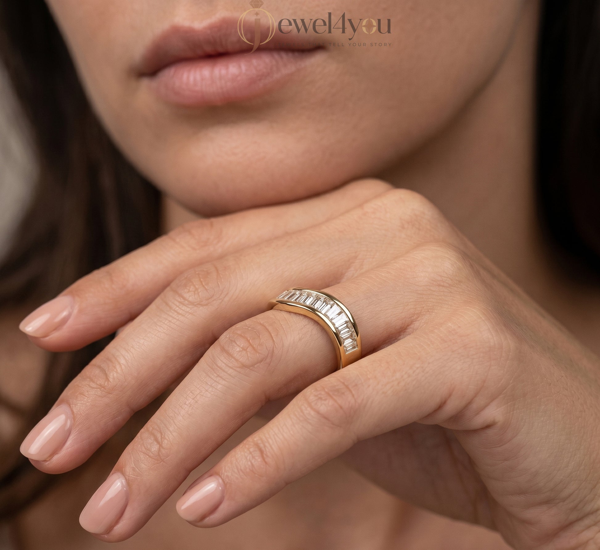 Yellow gold infinity wave lab-grown diamond band showcasing D–F VVS to VS+ baguette lab-grown diamonds in modern bypass design #YELLOW GOLD