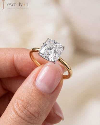 CUSHION SQUARE LAB-GROWN DIAMOND SOLITAIRE RING IN YELLOW GOLD 