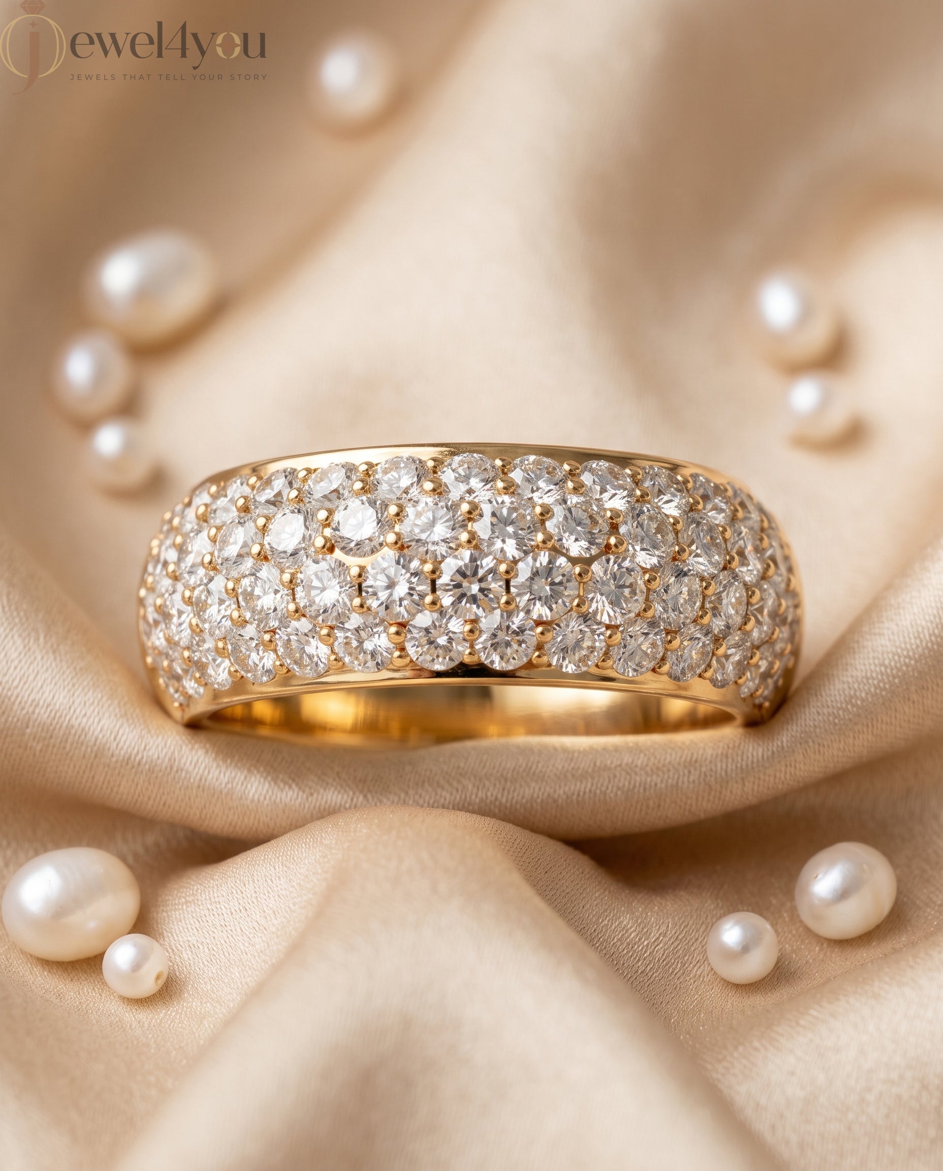 ROUND DIAMOND YELLOW GOLD ETRNITY BAND 