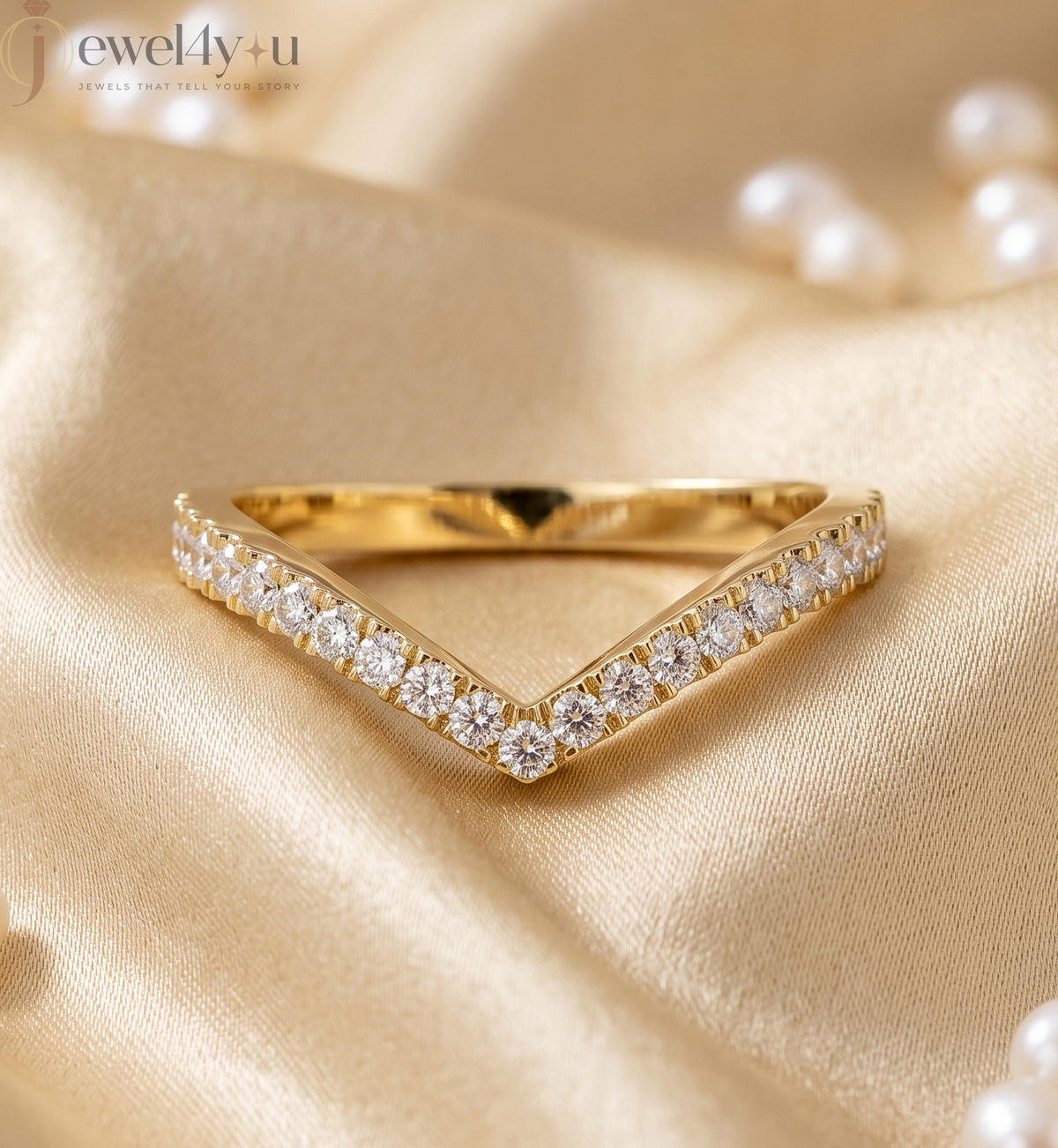 Eternal Chevron chevron V-shaped lab-grown diamond ring with pavé round diamonds in Yellow Gold featuring D–F color and VVS to VS+ clarity #YELLOW GOLD