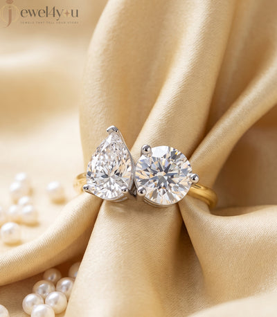 TOI ET MOI ENGAGEMENT RING WITH PEAR-CUT AND ROUND LAB-GROWN DIAMONDS IN YELLOW GOLD. 