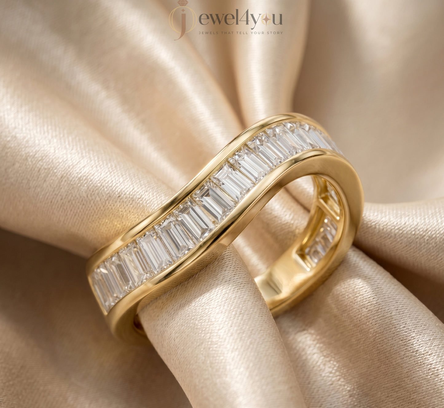 Yellow gold infinity wave lab-grown diamond band showcasing D–F VVS to VS+ baguette lab-grown diamonds in modern bypass design #YELLOW GOLD