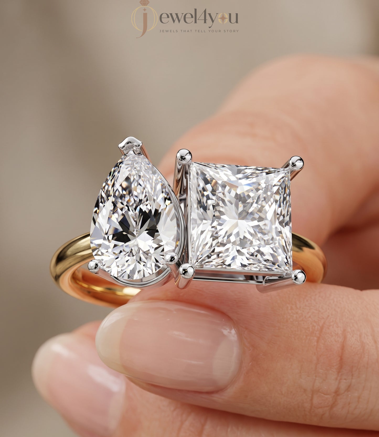 DUAL LAB-GROWN DIAMOND RING WITH PEAR-CUT AND PRINCESS-CUT IN YELLOW GOLD BAR SETTING ##YELLOW GOLD