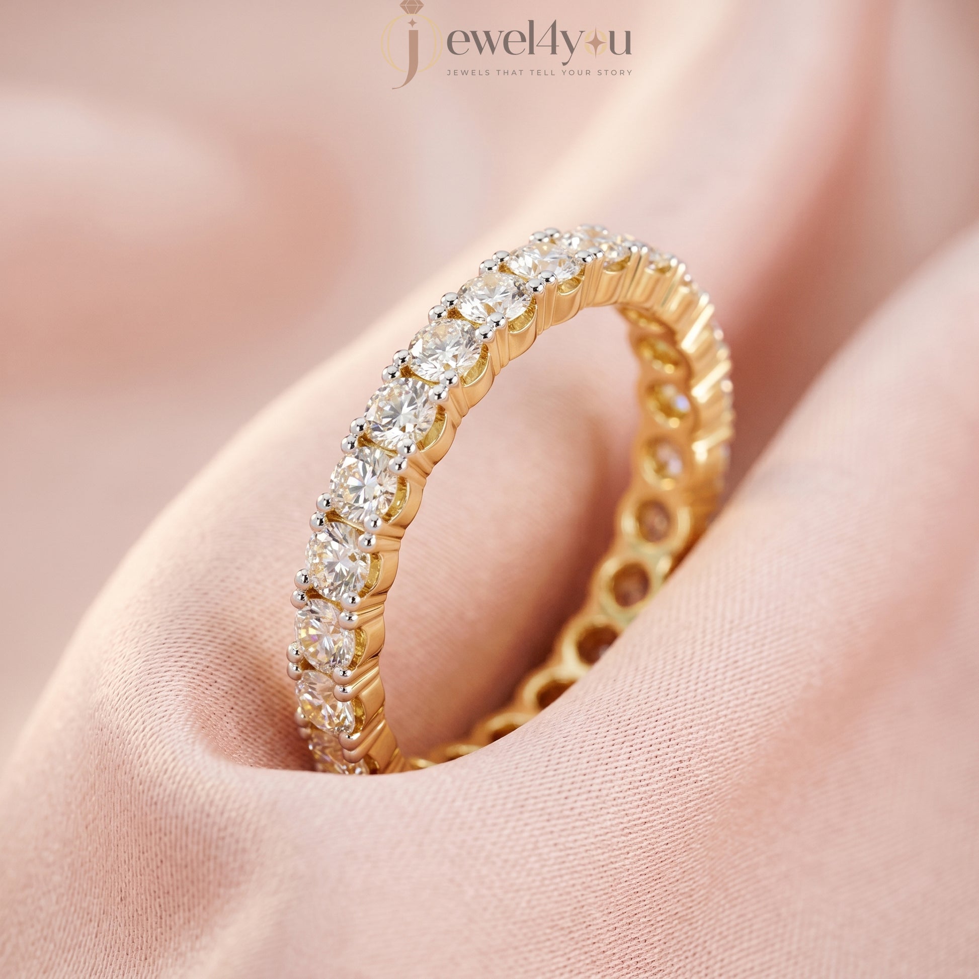 ROUND DIAMOND YELLOW GOLD RING 