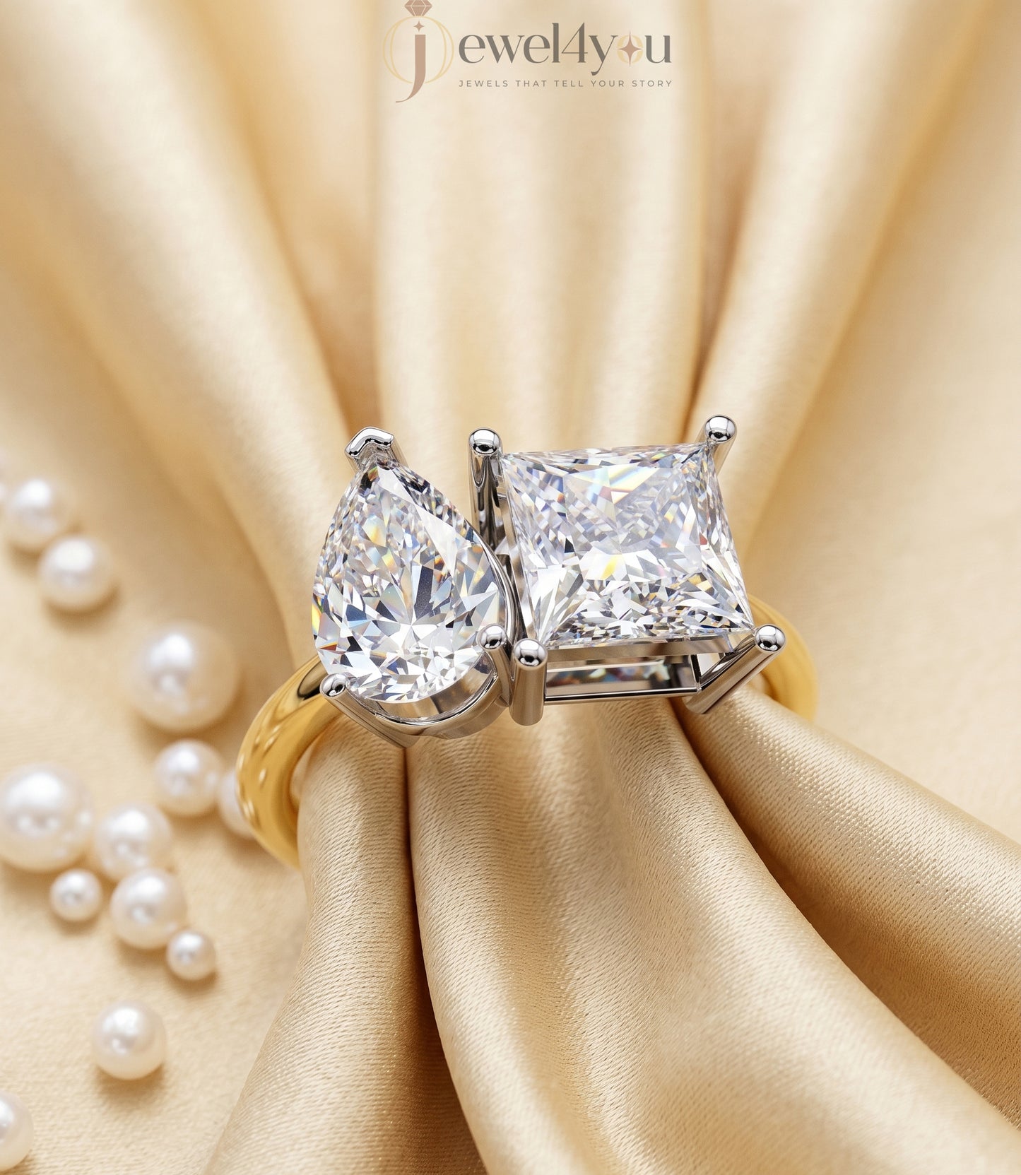 DUAL LAB-GROWN DIAMOND RING WITH PEAR-CUT AND PRINCESS-CUT IN YELLOW GOLD BAR SETTING ##YELLOW GOLD