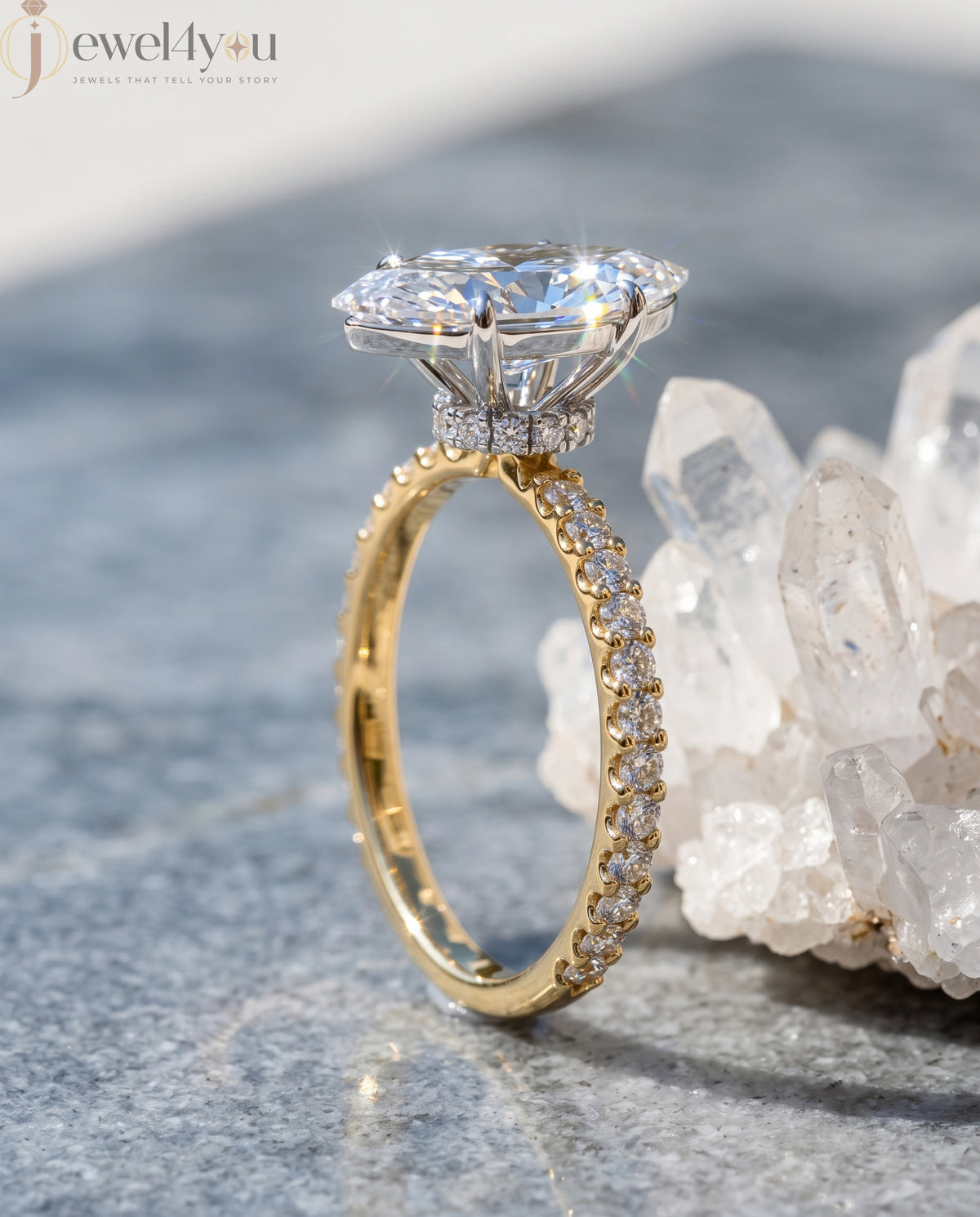 MARQUISE-CUT LAB-GROWN DIAMOND RING WITH ROUND-ACCENT BAND IN YELLOW GOLD ##YELLOW GOLD