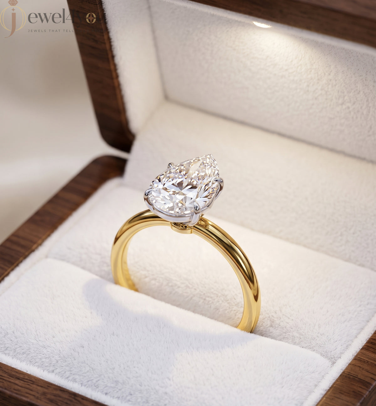 YELLOW GOLD PEAR-CUT LAB DIAMOND ENGAGEMENT RING WITH ELEVATED FOUR-PRONG SETTING 