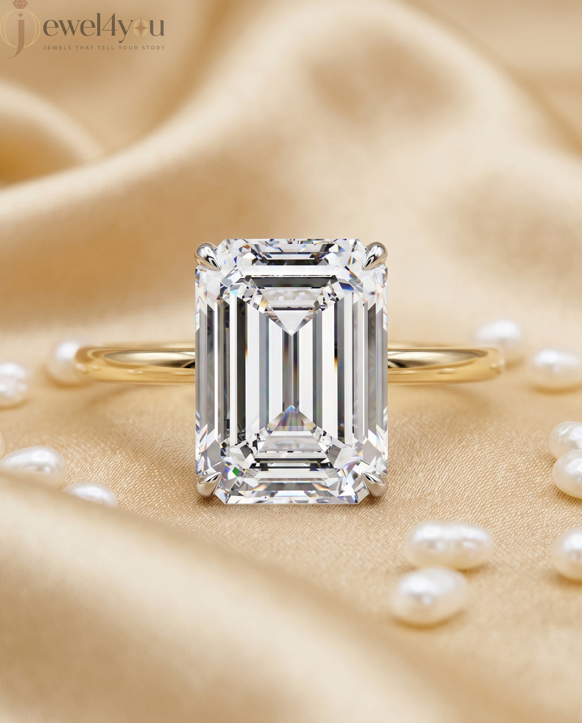 EMERALD-CUT LAB-GROWN DIAMOND SOLITAIRE RING IN YELLOW GOLD ##YELLOW GOLD