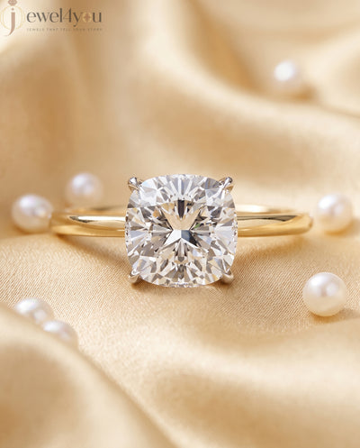 CUSHION SQUARE LAB-GROWN DIAMOND SOLITAIRE RING IN YELLOW GOLD 