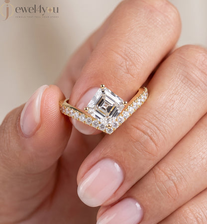 Lab-grown diamond ring with asscher-cut center, V-shaped chevron design, VVS to VS+ clarity, D–F color, Yellow Gold  #YELLOW GOLD