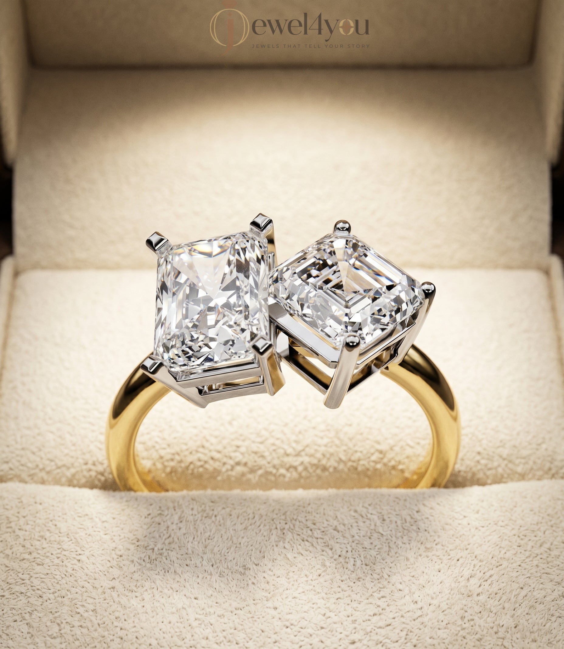 DUAL LAB-GROWN DIAMOND RING WITH RADIANT AND EMERALD CUTS IN YELLOW GOLD BAR SETTING 