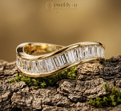 Yellow gold infinity wave lab-grown diamond band showcasing D–F VVS to VS+ baguette lab-grown diamonds in modern bypass design #YELLOW GOLD