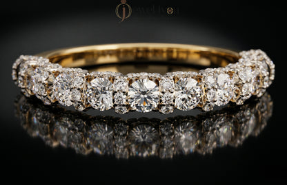 ROUND DIAMOND YELLOW GOLD BAND 