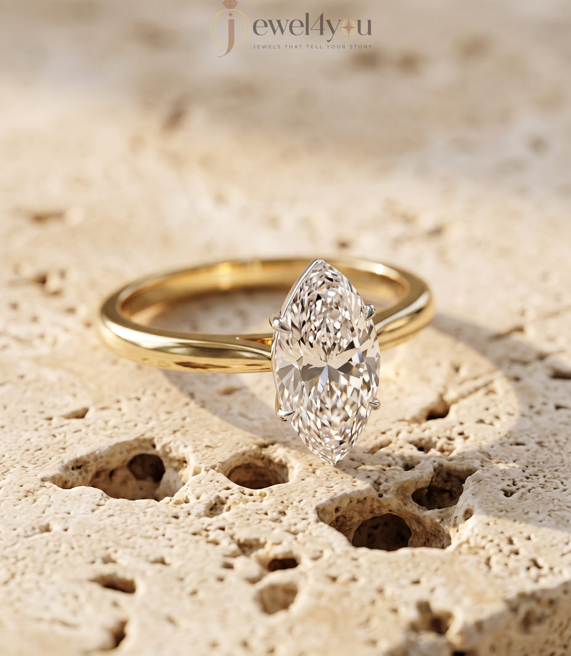 YELLOW GOLD MARQUISE-CUT LAB-GROWN DIAMOND RING 