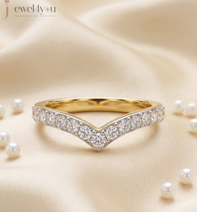 Lab-grown diamond ring with curved V band design, prong-set round diamonds, VVS to VS+ clarity, D–F color, Yellow Gold  finish #YELLOW GOLD
