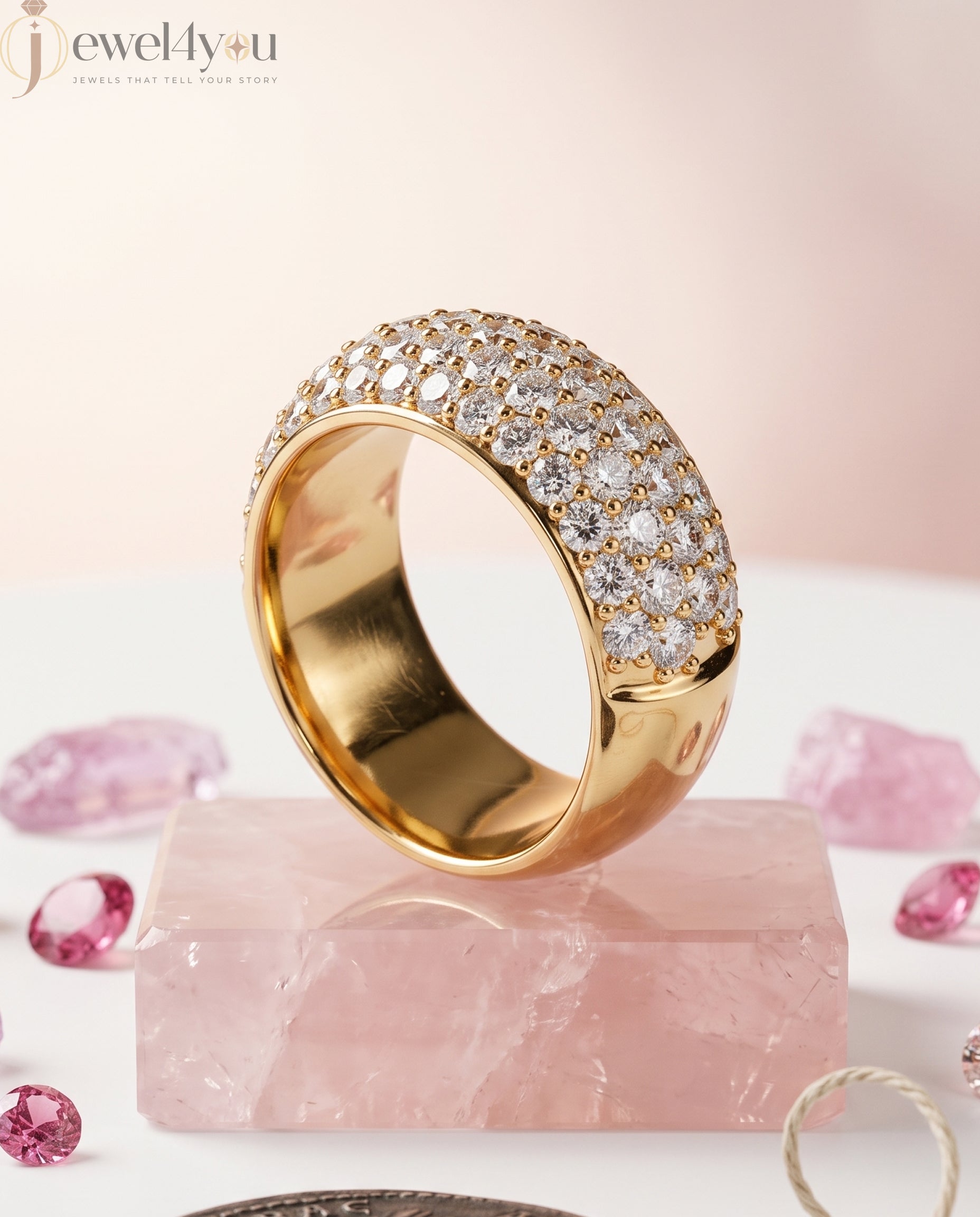 ROUND DIAMOND YELLOW GOLD ETRNITY BAND 