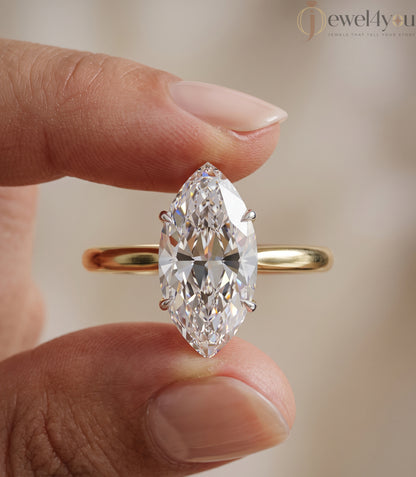 YELLOW GOLD MARQUISE-CUT LAB-GROWN DIAMOND RING 