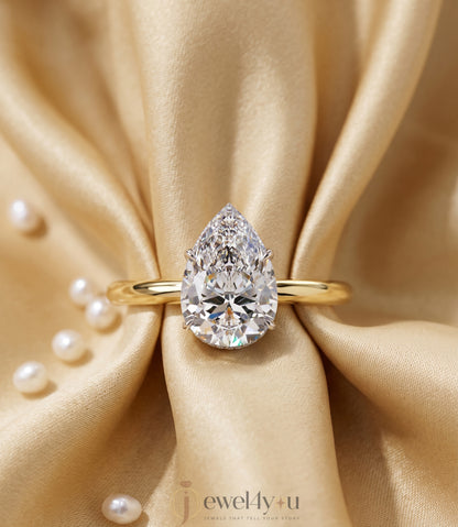 YELLOW GOLD PEAR-CUT LAB-GROWN DIAMOND ENGAGEMENT RING 