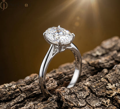 WHITE GOLD OVAL-CUT LAB-GROWN DIAMOND RING 