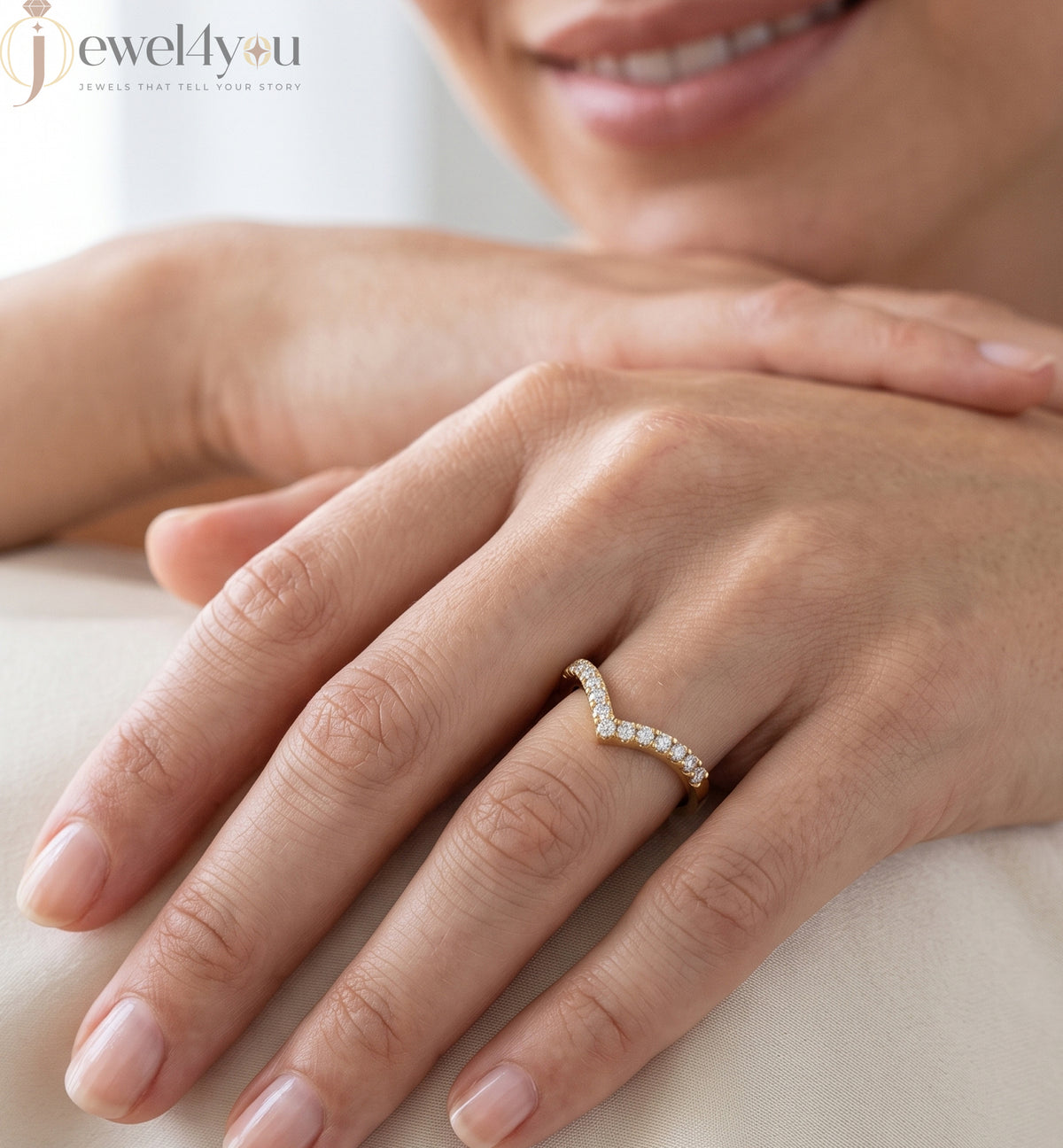 Eternal Chevron chevron V-shaped lab-grown diamond ring with pavé round diamonds in Yellow Gold featuring D–F color and VVS to VS+ clarity #YELLOW GOLD
