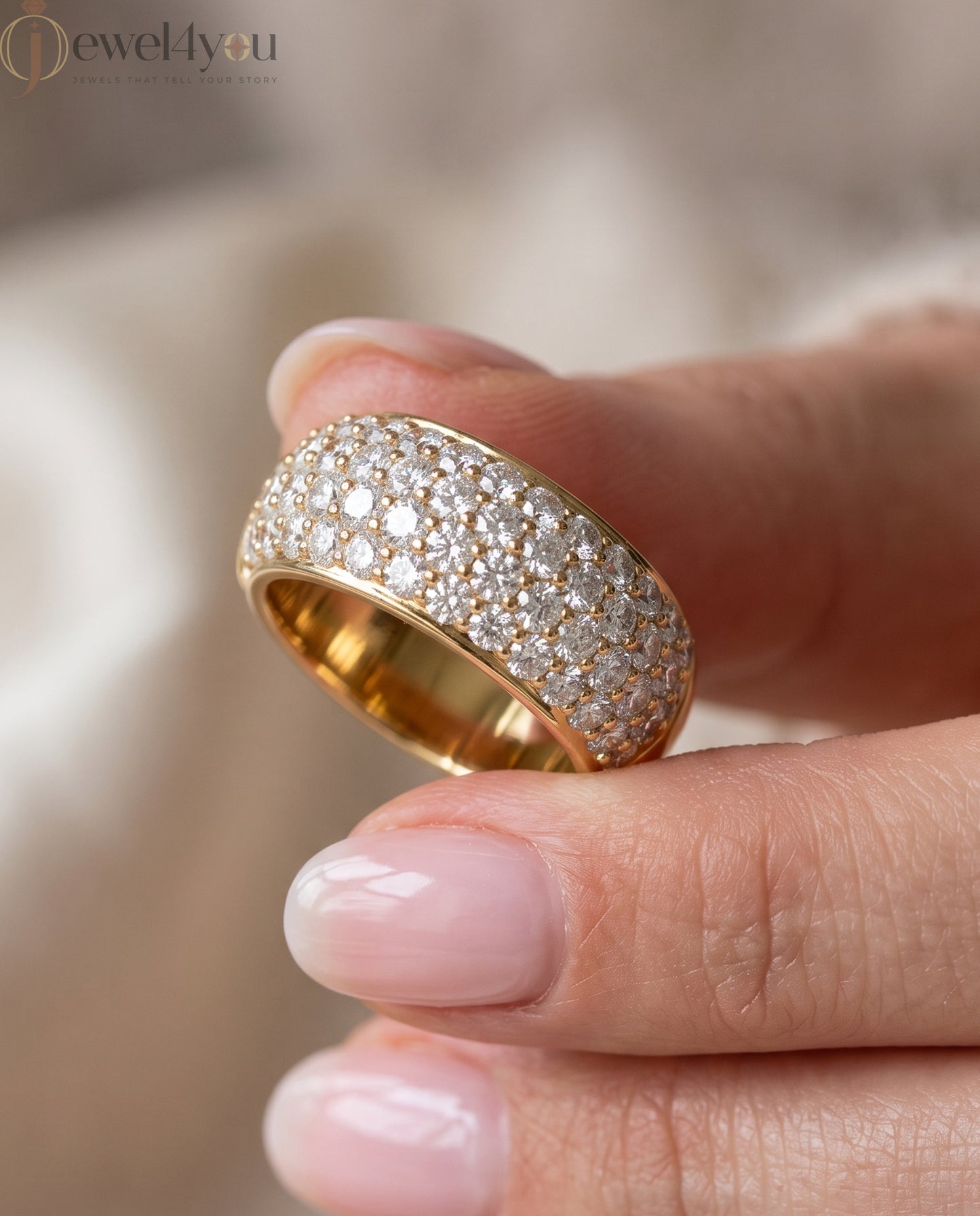 ROUND DIAMOND YELLOW GOLD ETRNITY BAND ##YELLOW GOLD