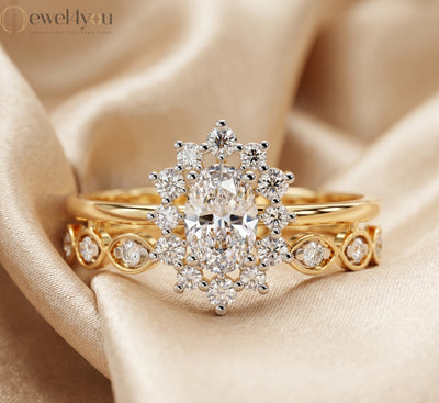 OVAL AND ROUND DIAMOND YELLOW GOLD HALO RING 
