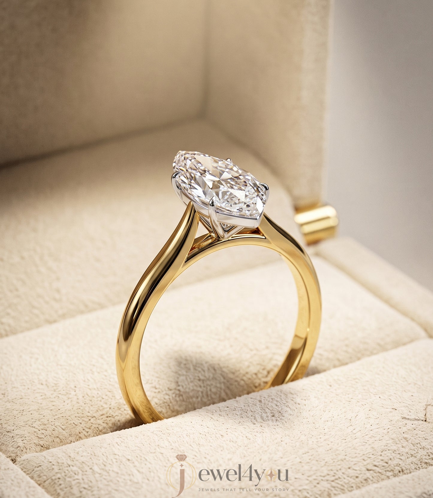 YELLOW GOLD MARQUISE-CUT LAB-GROWN DIAMOND RING ##YELLOW GOLD