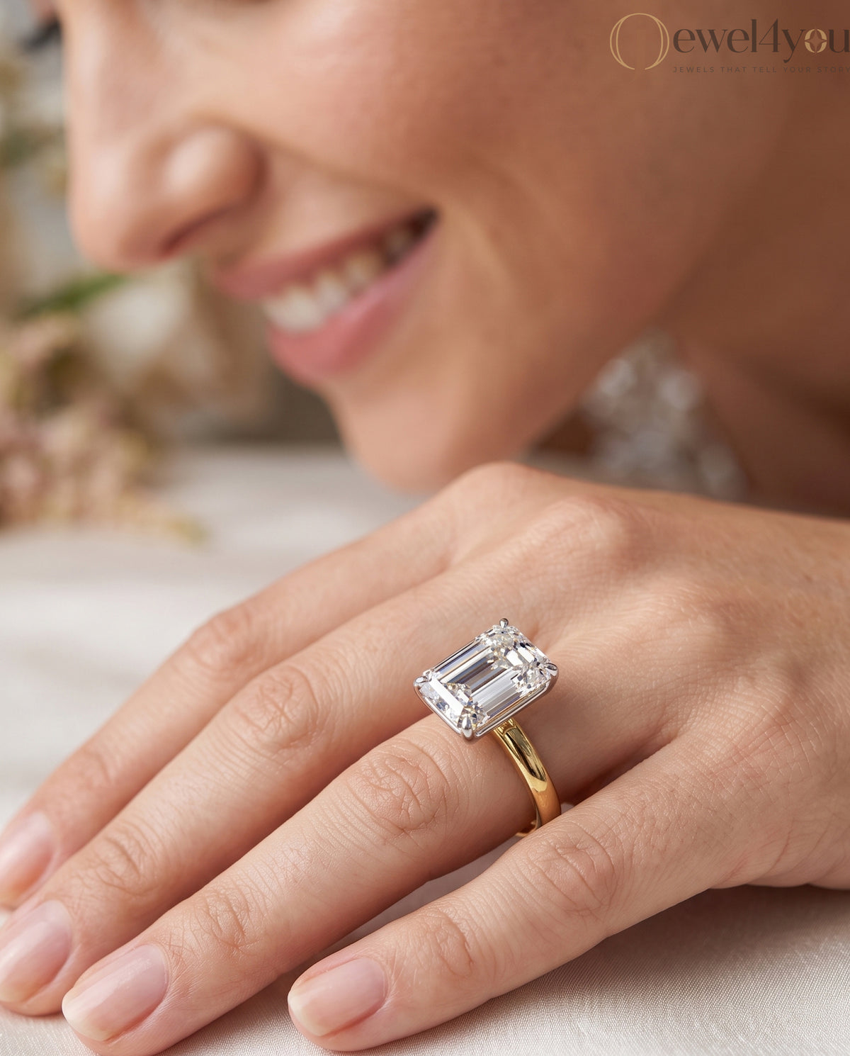 EMERALD-CUT LAB-GROWN DIAMOND SOLITAIRE RING IN YELLOW GOLD ##YELLOW GOLD