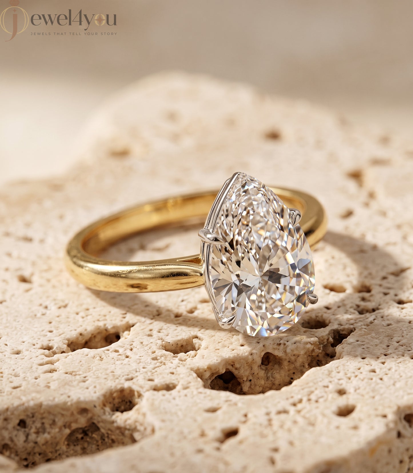 YELLOW GOLD PEAR-CUT LAB-GROWN DIAMOND ENGAGEMENT RING ##YELLOW GOLD