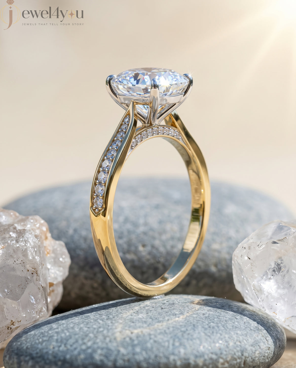 CUSHION-CUT LAB-GROWN DIAMOND SOLITAIRE ENGAGEMENT RING WITH ROUND ACCENT DIAMONDS IN YELLOW GOLD 
