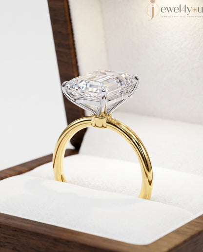 EMERALD-CUT LAB-GROWN DIAMOND SOLITAIRE RING IN YELLOW GOLD 