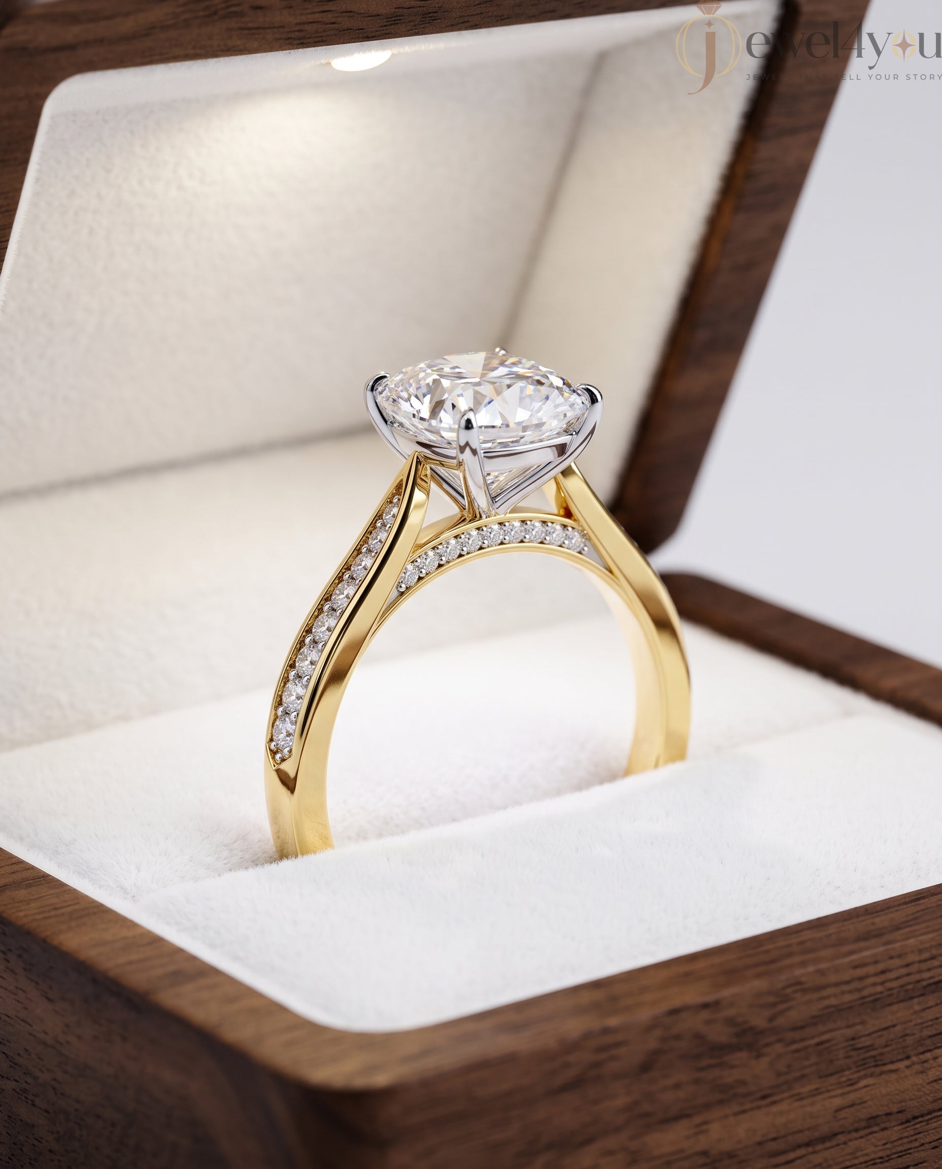 CUSHION-CUT LAB-GROWN DIAMOND SOLITAIRE ENGAGEMENT RING WITH ROUND ACCENT DIAMONDS IN YELLOW GOLD 