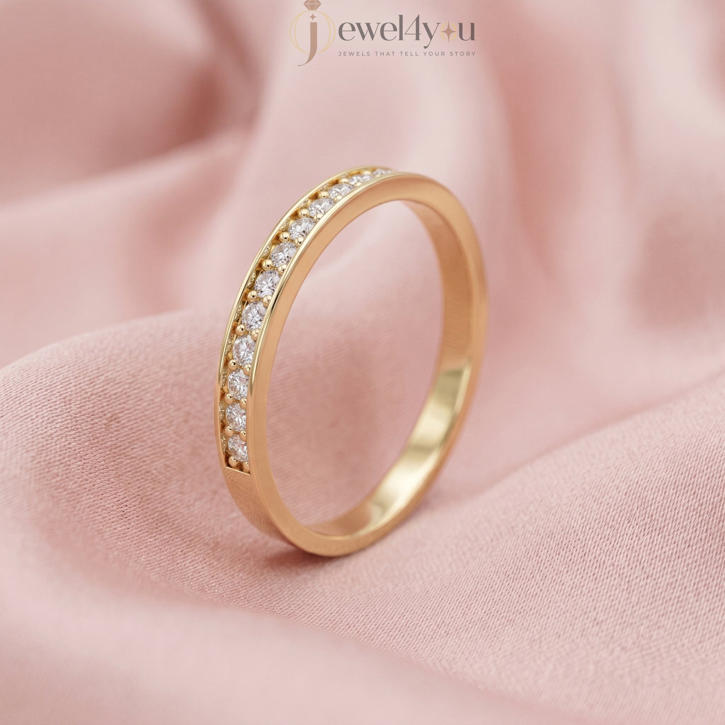 ROUND DIAMOND YELLOW GOLD BAND ##YELLOW GOLD