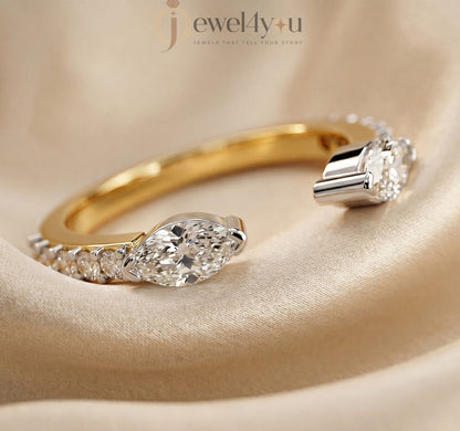 MARQUISE AND ROUND DIAMOND YELLOW GOLD RING 