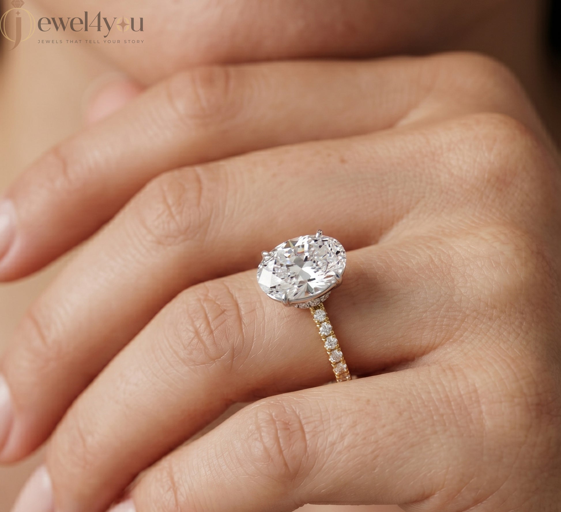 OVAL-CUT LAB-GROWN DIAMOND RING WITH ROUND-ACCENT BAND IN YELLOW GOLD 