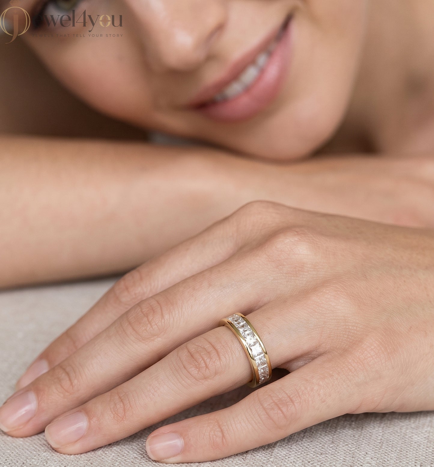 Princess-cut lab-grown diamond wedding band, D–F color VVS to VS+ diamonds in high-polish yellow gold #YELLOW GOLD