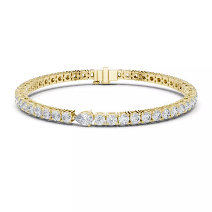YELLOW GOLD LAB-GROWN DIAMOND BRACELET WITH BOX CLASP AND SAFETY FEATURE, PRONG-SET PEAR CENTER AND ROUND DIAMONDS, VVS TO VS+ CLARITY, D–F COLOR #YELLOW GOLD