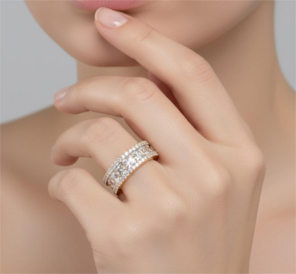PRINCESS AND ROUND DIAMOND YELLOW GOLD RING