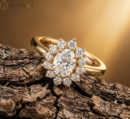 OVAL DIAMOND YELLOW GOLD SOLITAIRE RING 